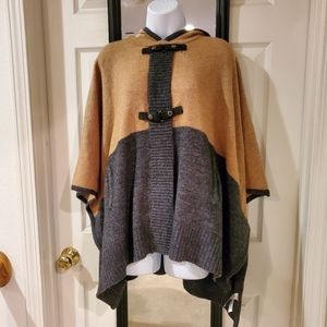 Toggle front styled poncho